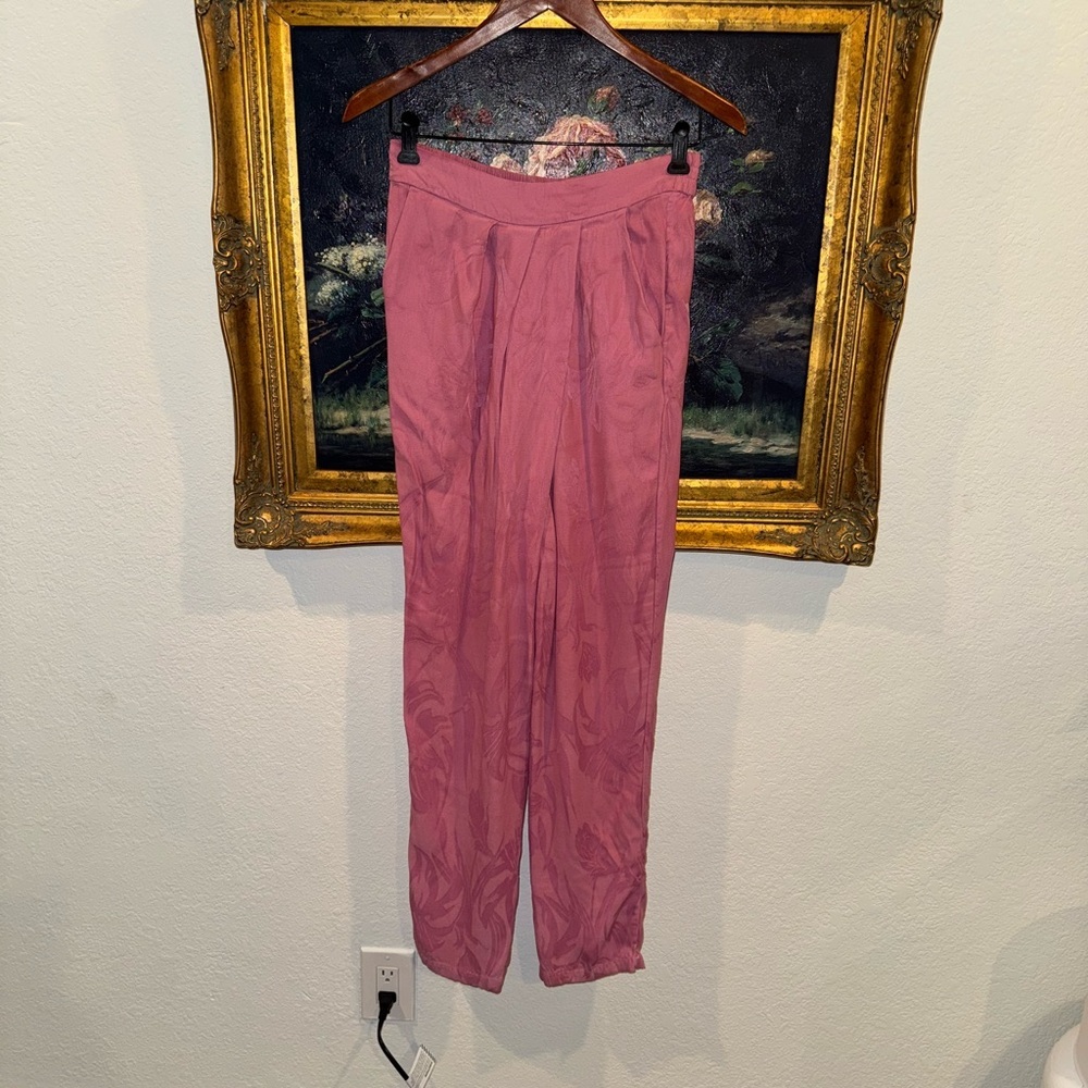 Eikō ai High Waist Pink Floral Wrap Waist Cropped Pants Sophisticated Luxury M
